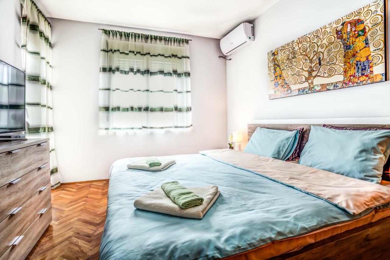 Appartement Castelomi *