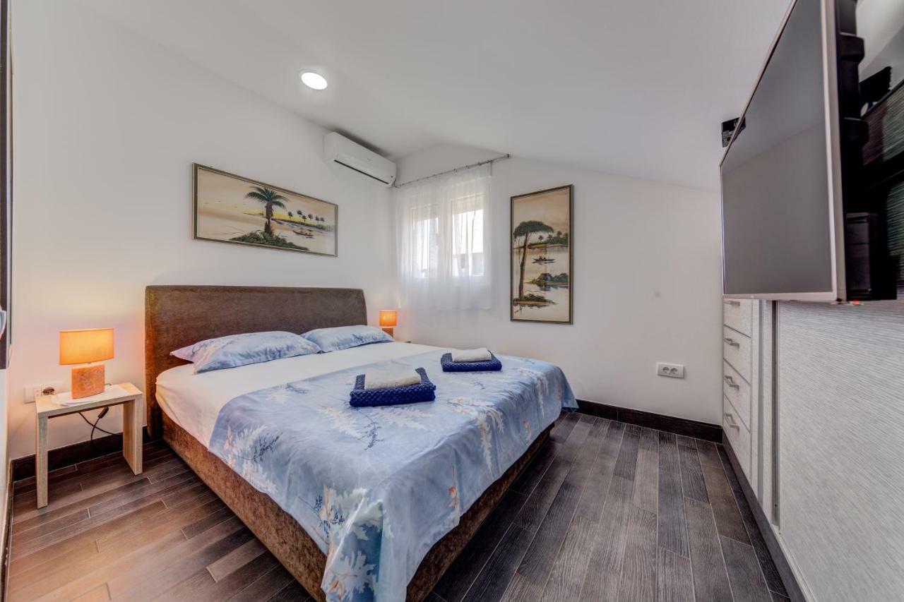 Castelomi Appartement *